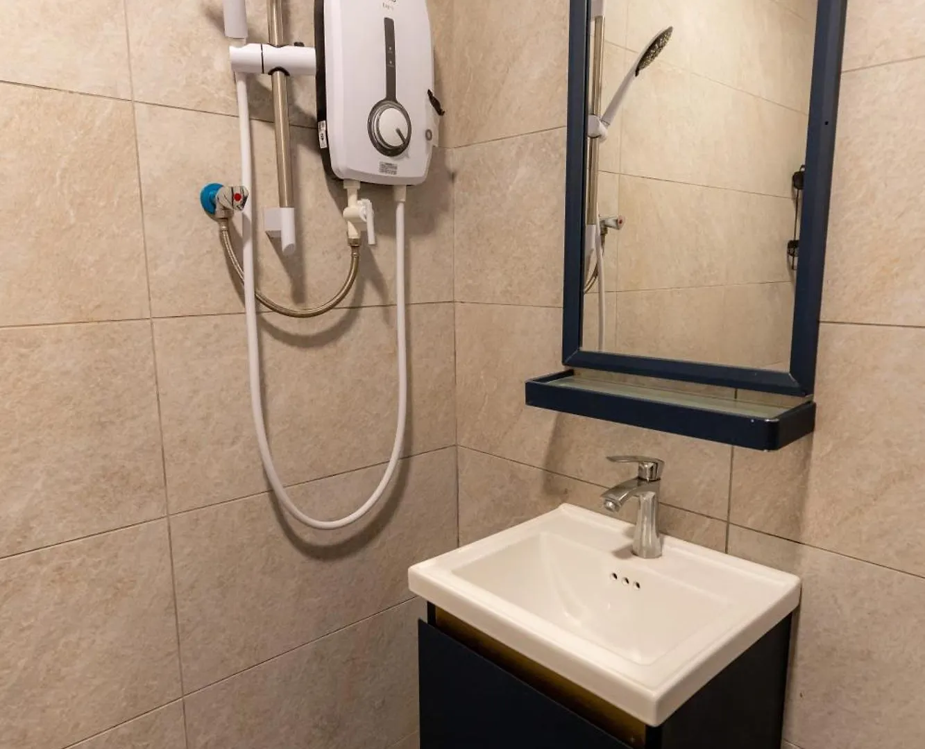 בית נופש הוילה ג'ורג' טאון -New- 16Px V Kids Pool N Ktv N Jacuzzi N Billiard Near Usm N Penang Bridge מלזיה